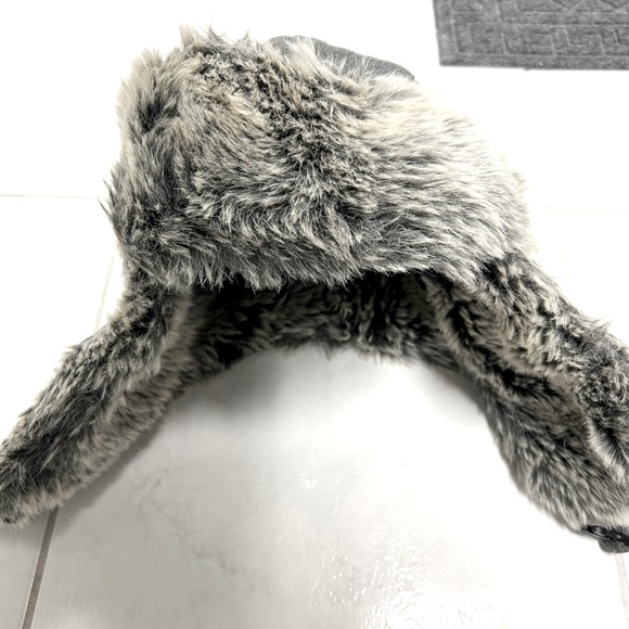 Boy’s Dark Grey Faux Fur Winter Trapper Hat Toque - Picture 3 of 11